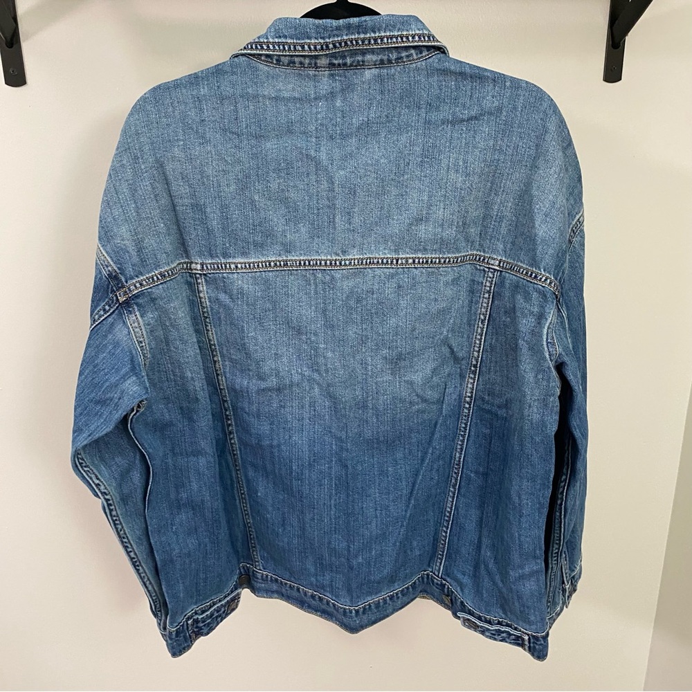 Medium Wash Oversized Denim Jacket - Picture 8 of 9